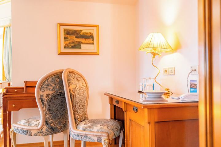 Room 30 of 67