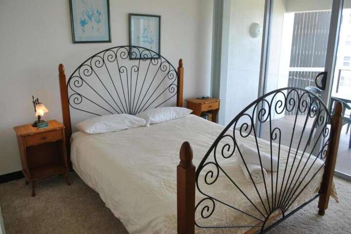 Room 9 of 54