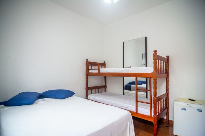 Room 3 of 68