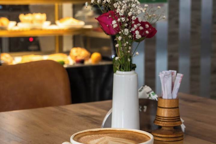 Breakfast/Coffee Service 51 of 77