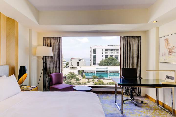 Room 48 of 130