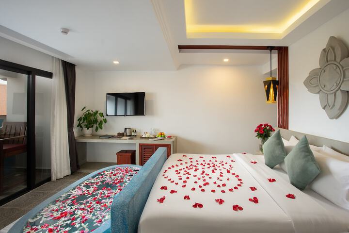Room 15 of 85