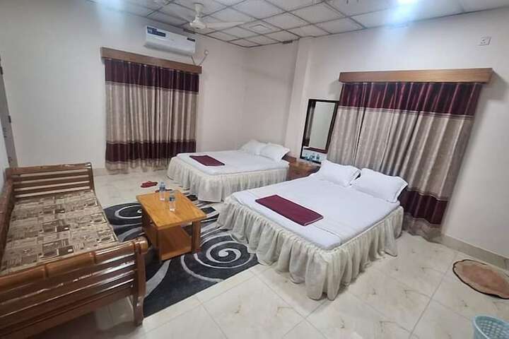 Room 3 of 29