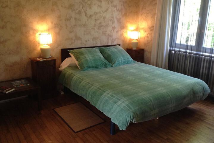 Room 11 of 46