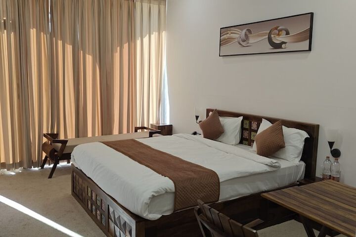 Room 11 of 60