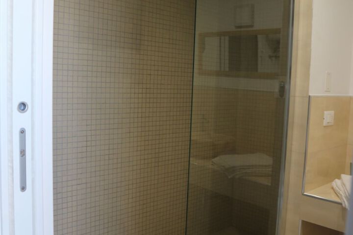 Room 20 of 68