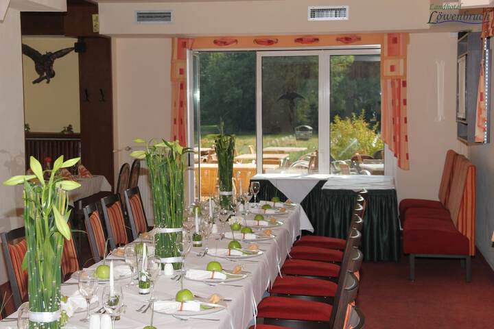 Dining 46 of 82