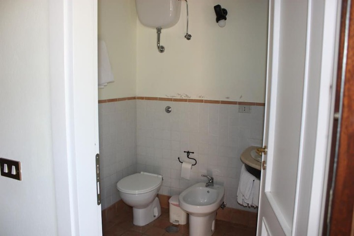 Room 29 of 61