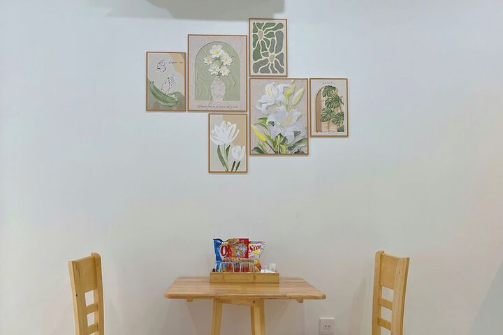 Room 14 of 19