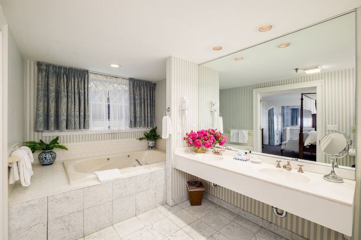 Bath Interior