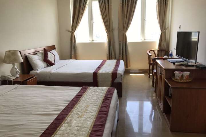 Room 8 of 29