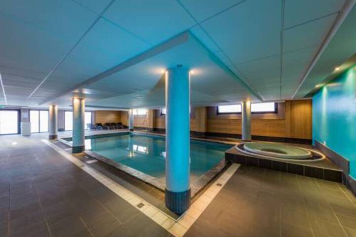 Pool 6 of 7