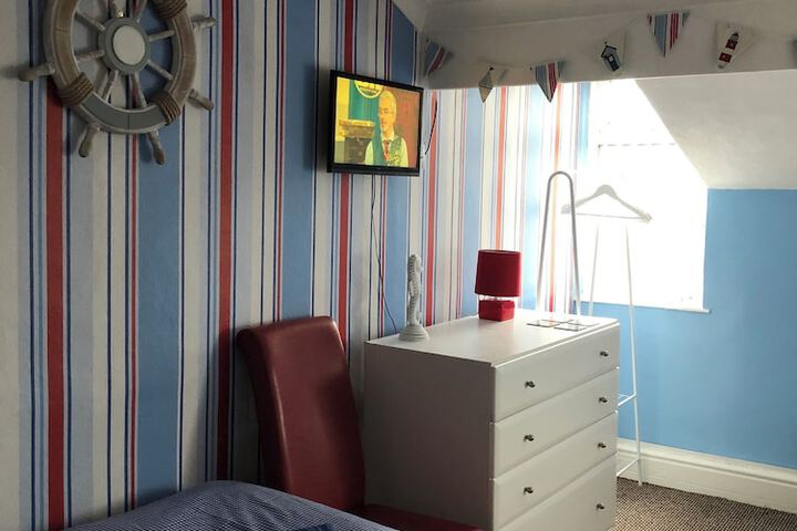 Room 43 of 67