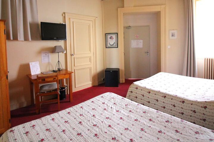 Room 30 of 64