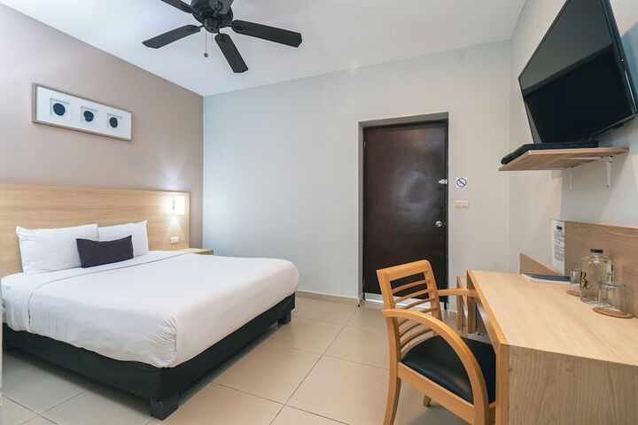 Room 18 of 44