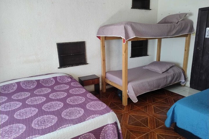 Room 5 of 15