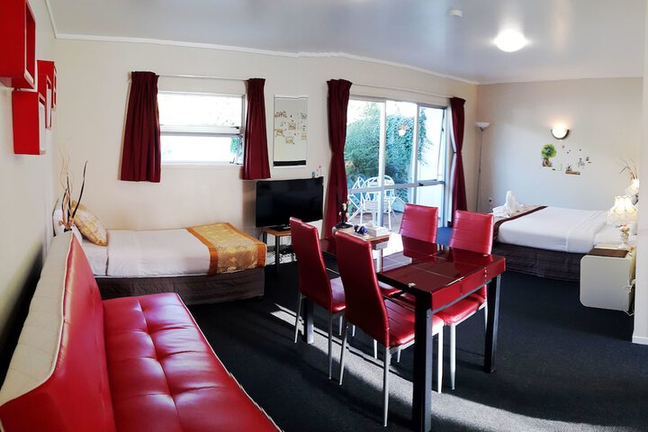 Room 49 of 76