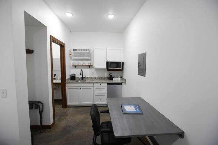 Room 7 of 17