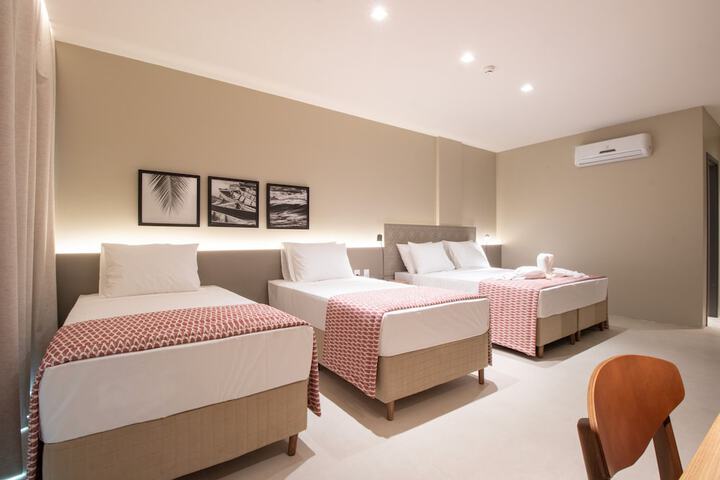 Room 5 of 122