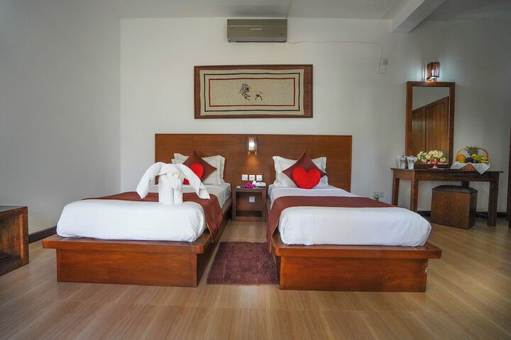 Room 9 of 54