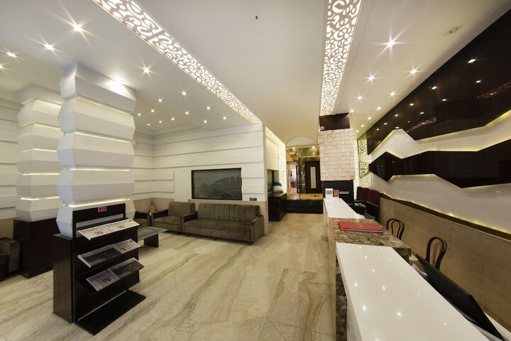 Hotel Interior 11 of 40