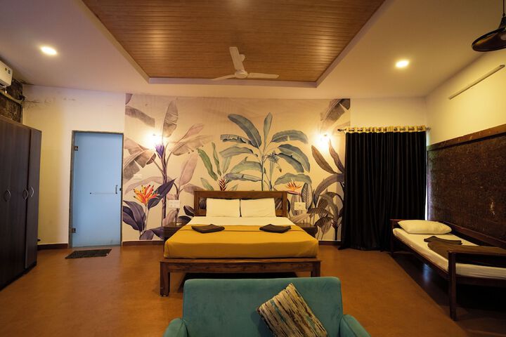 Room 13 of 52