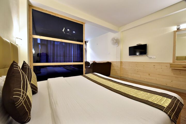 Room 18 of 59