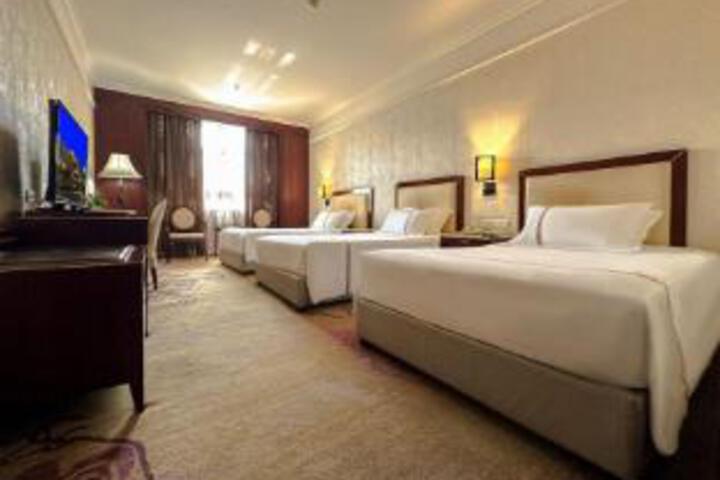 Room 8 of 8