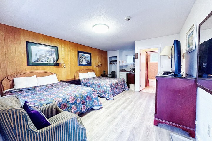 Room 16 of 46