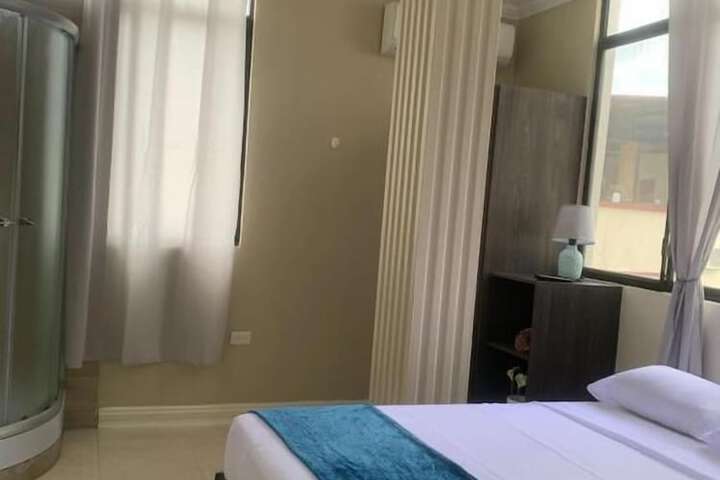 Room 9 of 43
