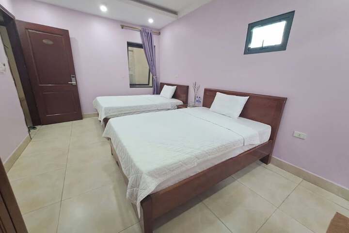 Room 7 of 42