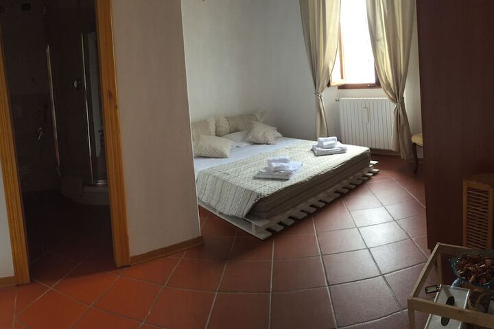 Room 16 of 31