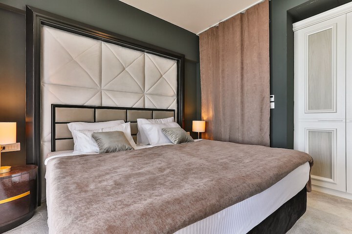 Room 12 of 45