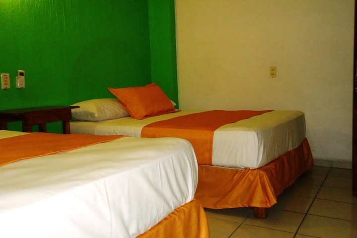 Room 7 of 28