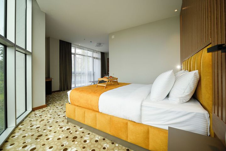 Room 9 of 47