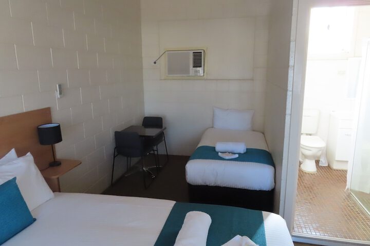 Room 9 of 67