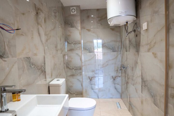 Room 20 of 32