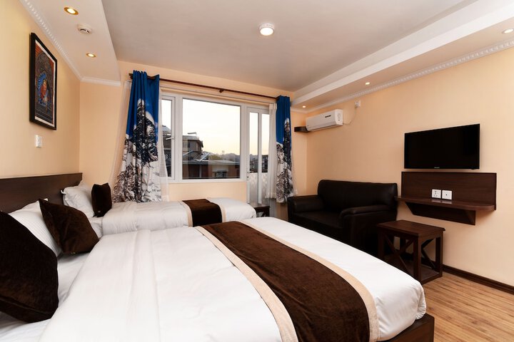 Room 21 of 42