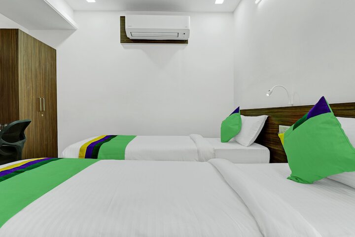 Room 14 of 31