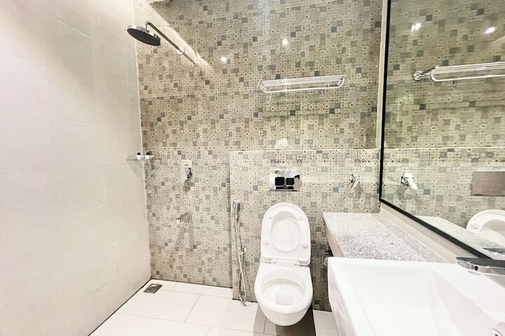 Room 15 of 15