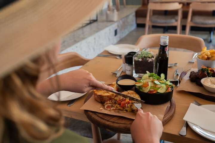 Dining 81 of 103