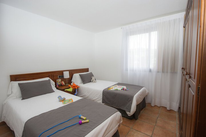 Room 10 of 63
