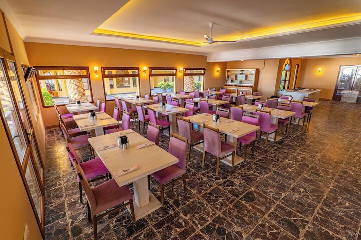 Dining 88 of 209