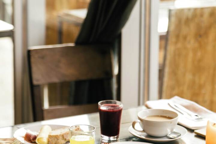 Breakfast/Coffee Service 58 of 74