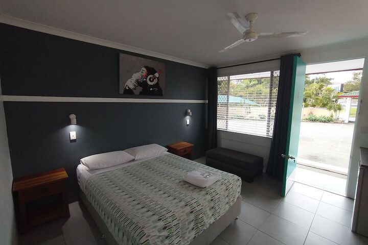 Room 72 of 109