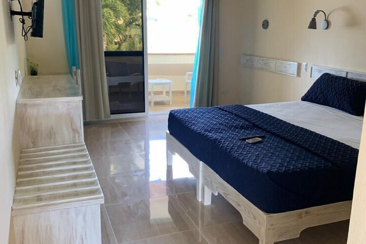 Room 8 of 39