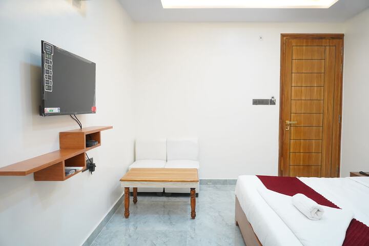 Room 5 of 22