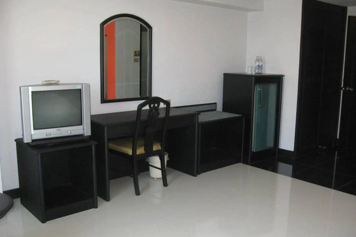Photo 12