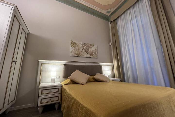 Room 3 of 61