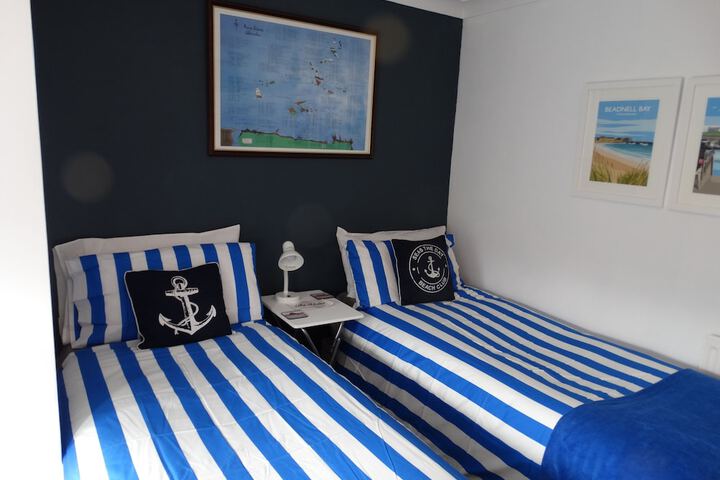 Room 2 of 26
